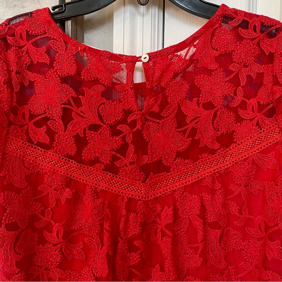 Willow and Clay Women’s Red Lace Intricate Floral S/S Lined Top-Sz XS-Quick - Picture 12 of 15